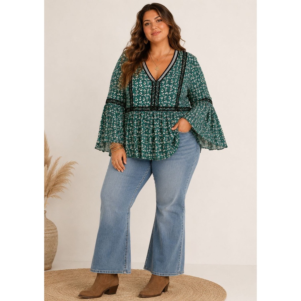 Women Size 22/24 V Neck Floral Crochet Trim Babydoll Boho Bell Sleeve Top Blouse